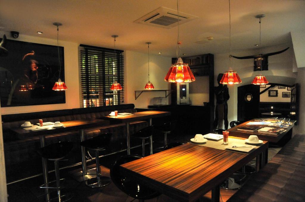 Hotel B Lodge แซ็ง-ทรอเป ภายนอก รูปภาพ