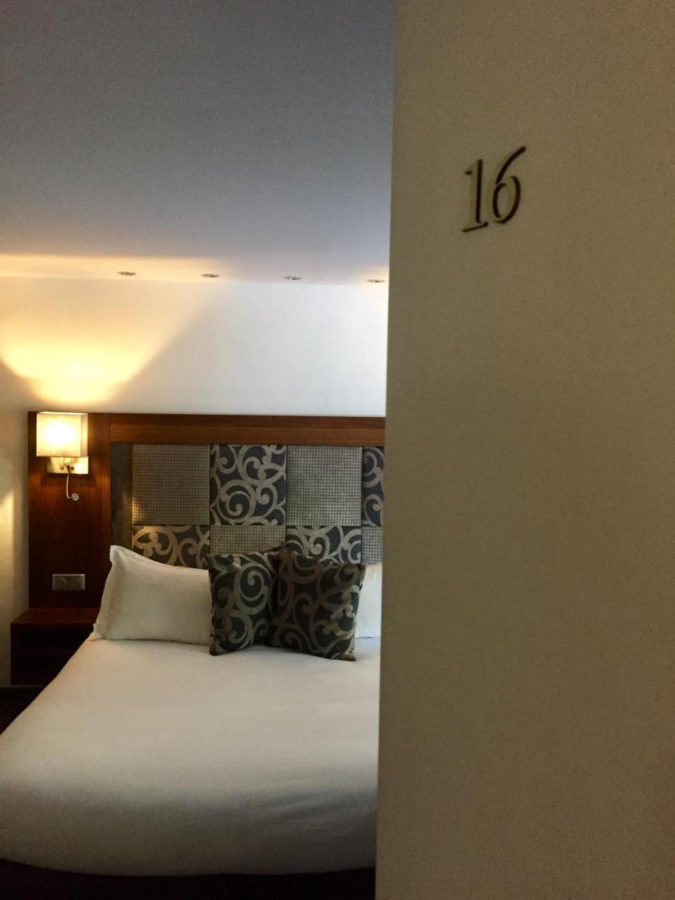 Hotel B Lodge แซ็ง-ทรอเป ภายนอก รูปภาพ
